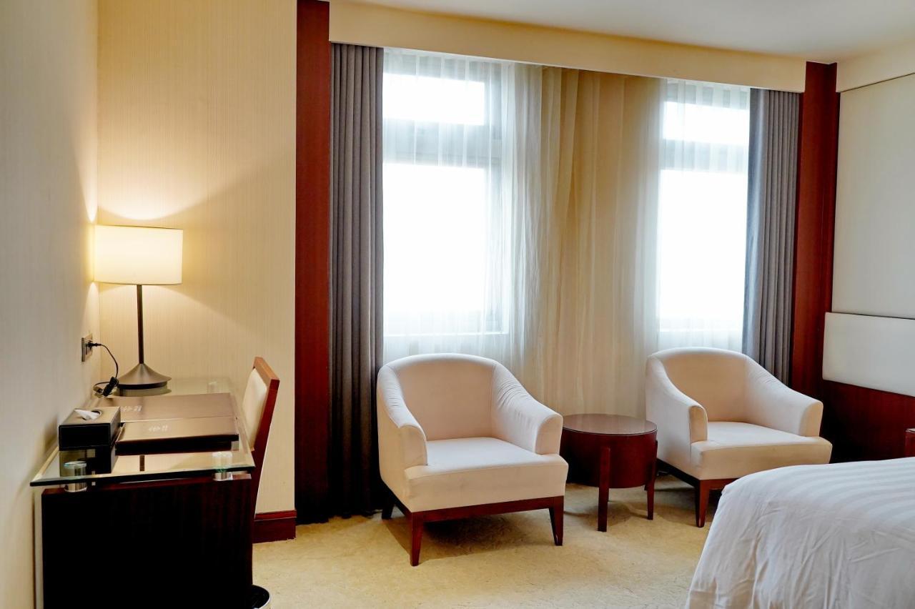 Hu House - Taipei Hotel ภายนอก รูปภาพ