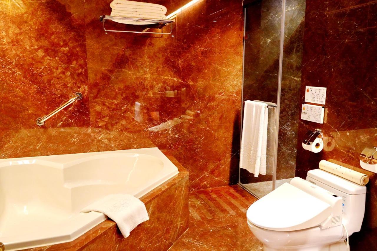 Hu House - Taipei Hotel ภายนอก รูปภาพ