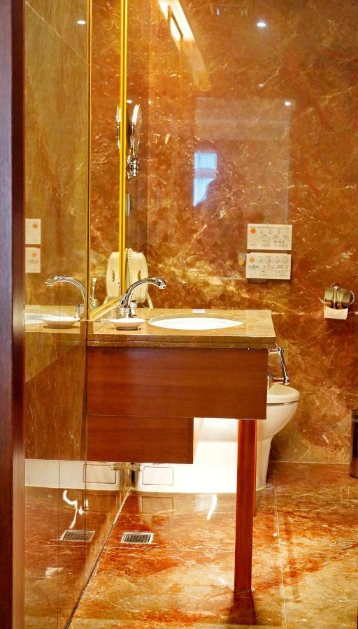 Hu House - Taipei Hotel ภายนอก รูปภาพ