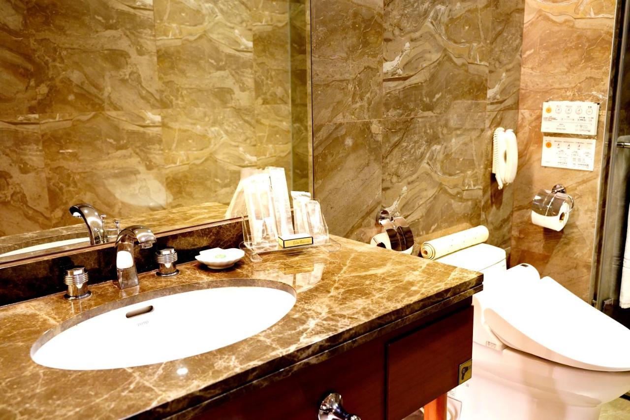 Hu House - Taipei Hotel ภายนอก รูปภาพ