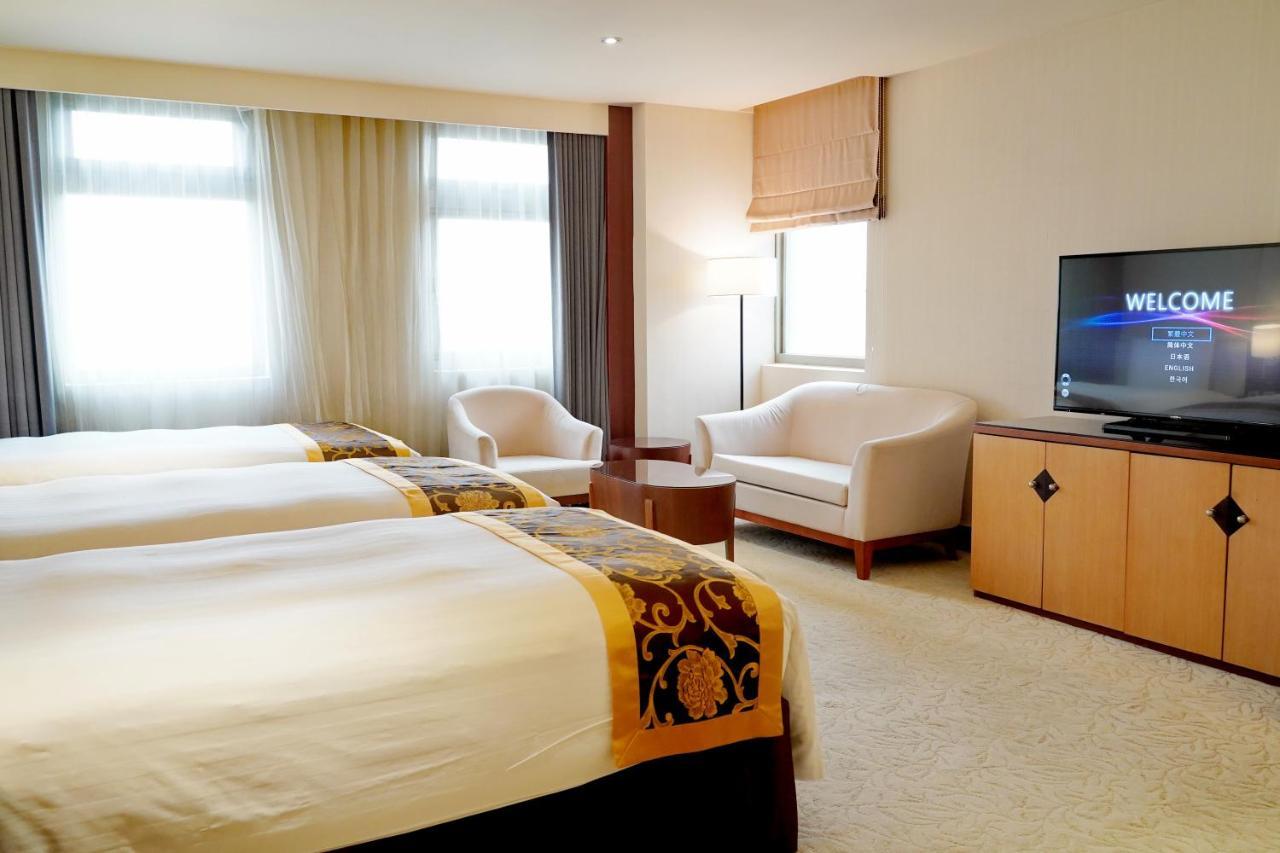 Hu House - Taipei Hotel ภายนอก รูปภาพ