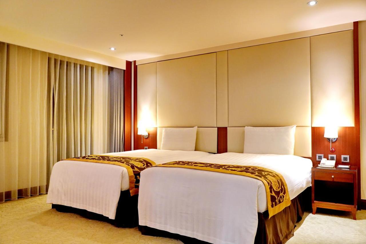 Hu House - Taipei Hotel ภายนอก รูปภาพ